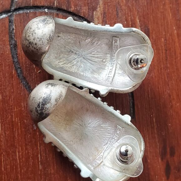 VTG Signed LIZ CLAIBORNE Large BRUTALIST MATTE SILVER DOME DROP EARRINGS post - Picture 3 of 14